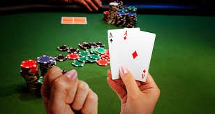 phopen Live Casino dealer streaming baccarat for Filipino players on mobile